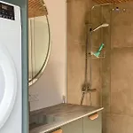 4 Bedroom Amazing In *